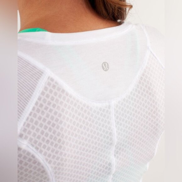 NWT LULULEMON PURI-TEE Breathable Short Sleeve Mesh Burnout White Size 10 - Picture 6 of 14